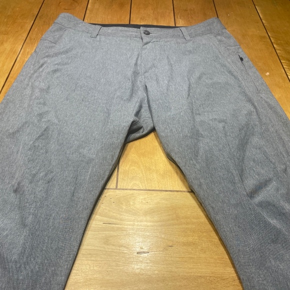 Vuori Aim Pant Size 34x29 Color Concrete Gray - Picture 1 of 16